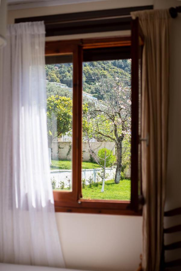 Vila To Ktimataki Agios Gordios  Exteriér fotografie