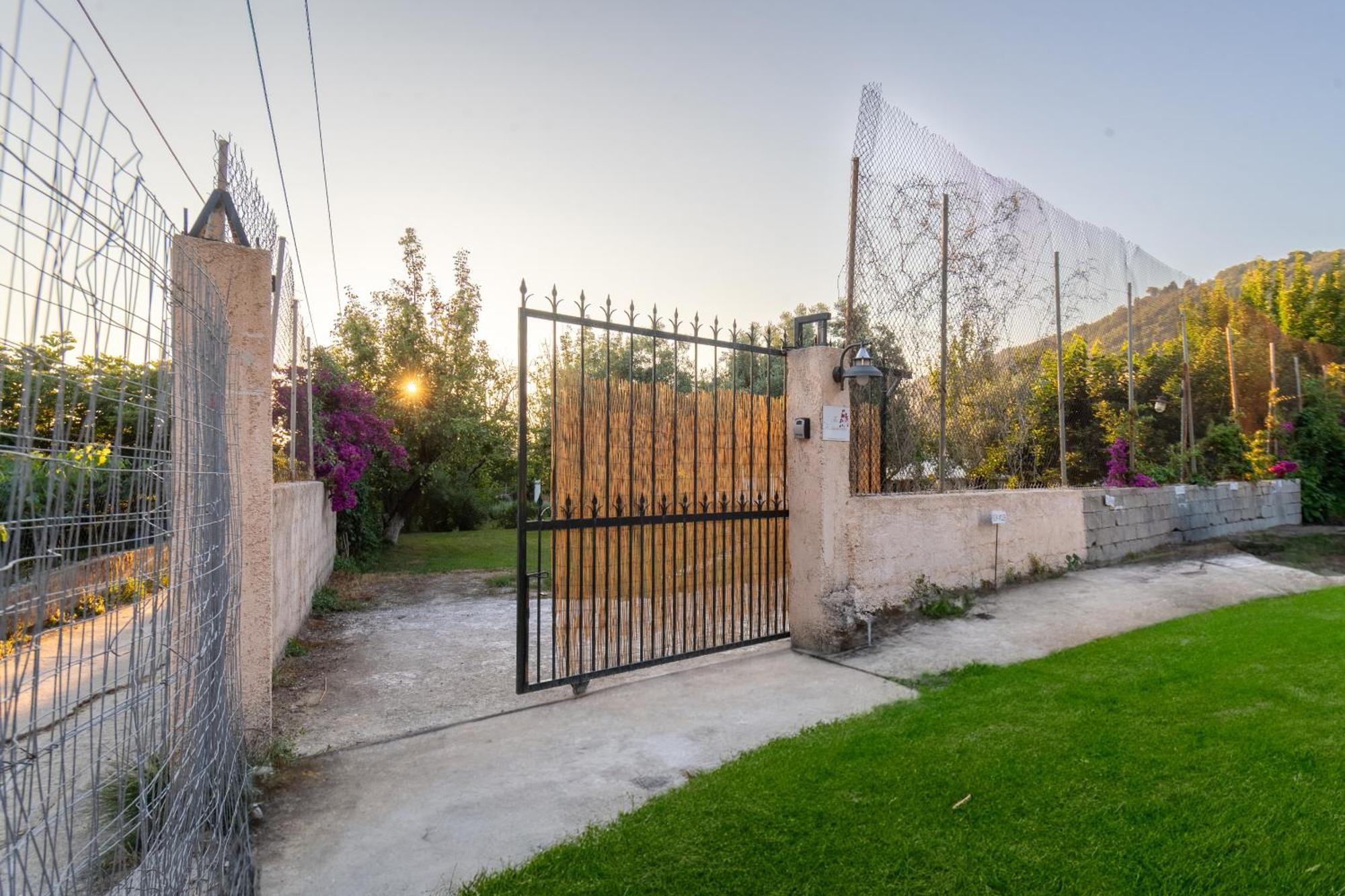 Vila To Ktimataki Agios Gordios  Exteriér fotografie